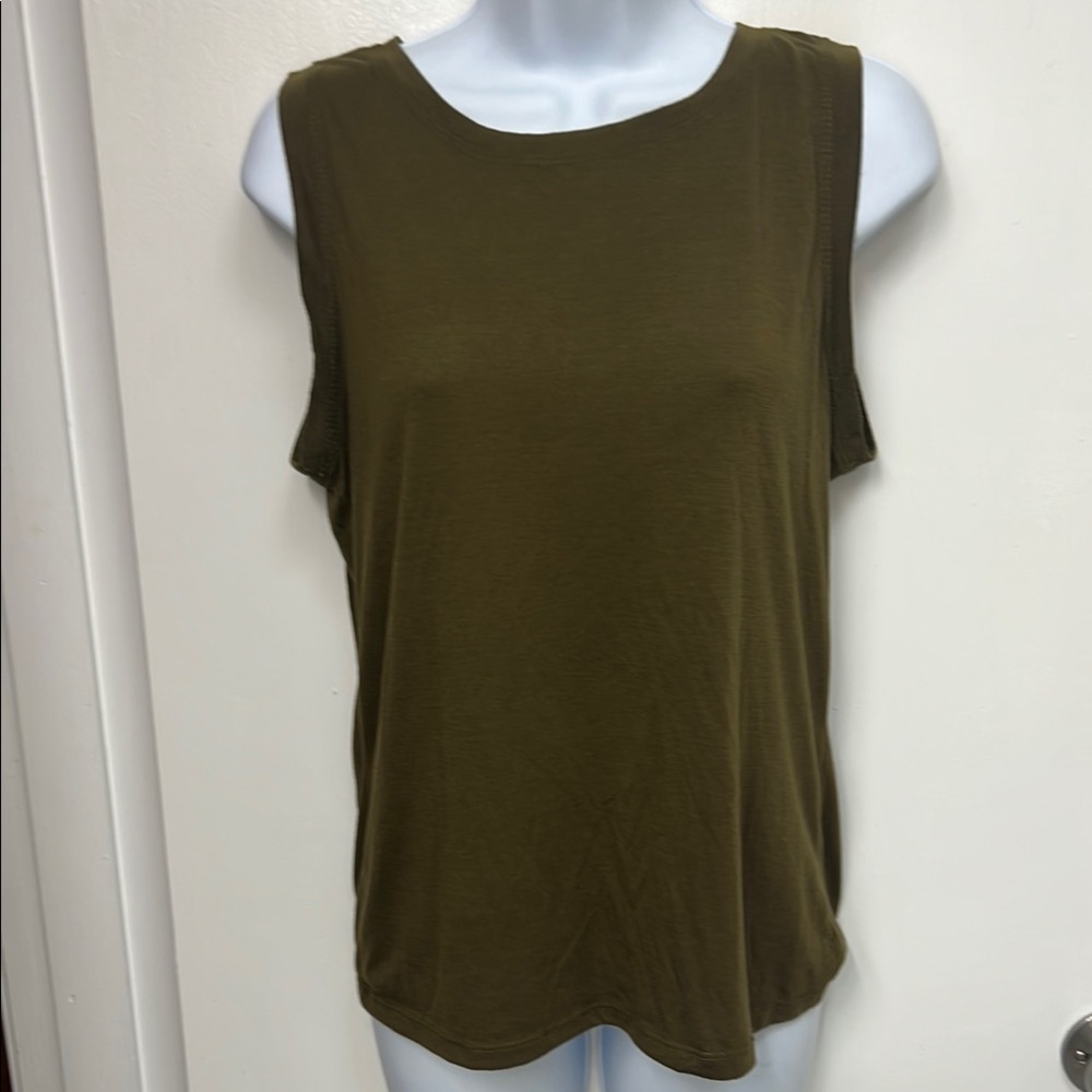 Bestisun green sleeveless tank V-shaped Mesh on back, tie back waist Sz S